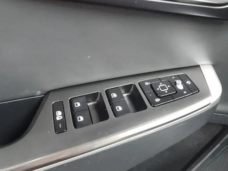 2023 Kia EV6 с пробегом 36 010 км