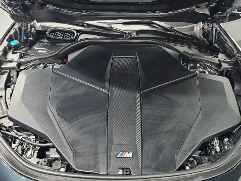 2025 BMW i7 с пробегом 4 603 км