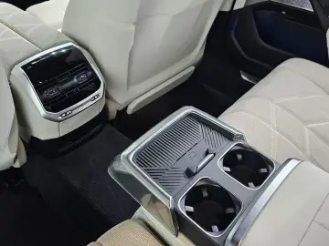 2025 BMW i7 с пробегом 4 603 км