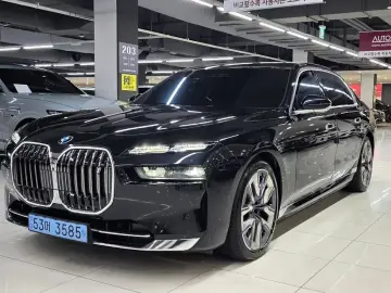 2023 BMW i7 с пробегом 87 960 км
