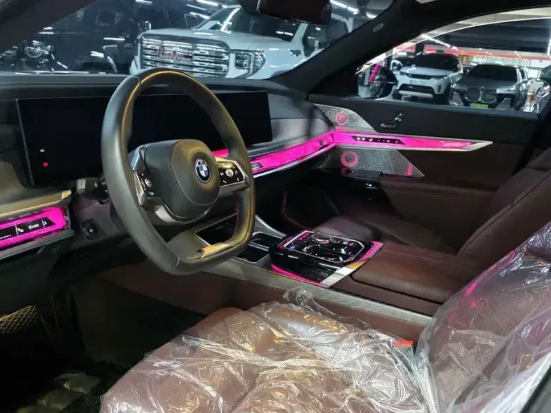 2023 BMW i7 с пробегом 87 960 км