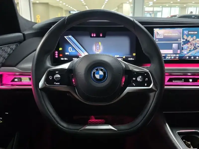 2023 BMW i7 с пробегом 87 960 км