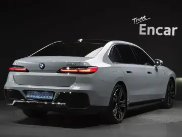 2024 BMW i7 с пробегом 42 966 км