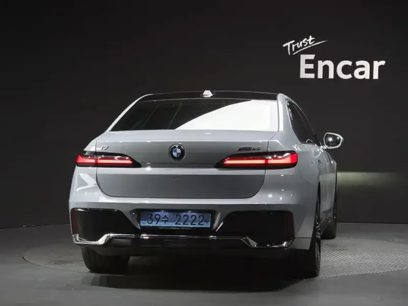 2024 BMW i7 с пробегом 42 966 км