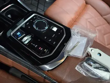 2024 BMW i7 с пробегом 42 966 км