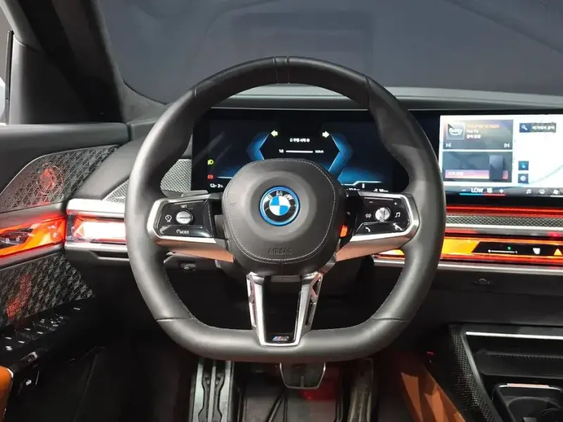 2024 BMW i7 с пробегом 42 966 км