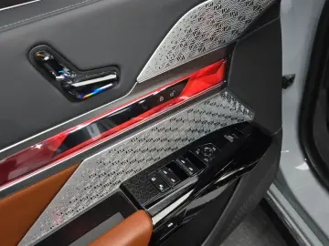 2024 BMW i7 с пробегом 42 966 км