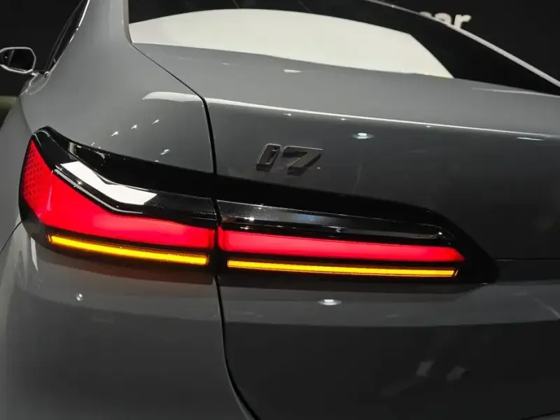 2024 BMW i7 с пробегом 42 966 км