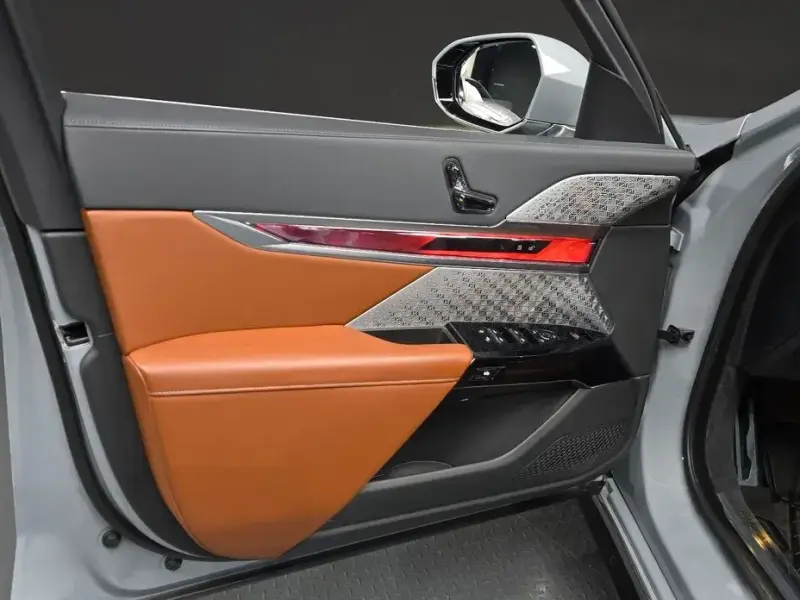 2024 BMW i7 с пробегом 42 966 км