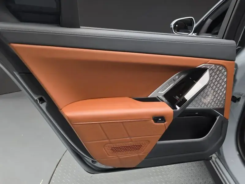 2024 BMW i7 с пробегом 42 966 км