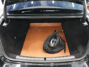 2023 BMW i7 с пробегом 59 297 км