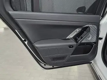 2025 BMW i7 с пробегом 33 789 км