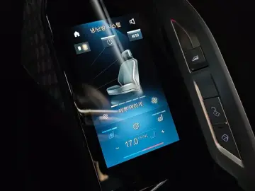 2025 BMW i7 с пробегом 33 789 км