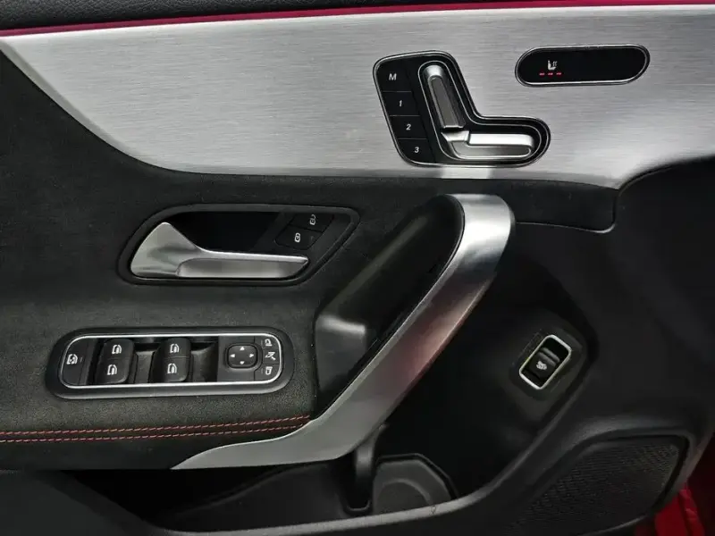 2021 Mercedes-Benz CLA с пробегом 63 200 км