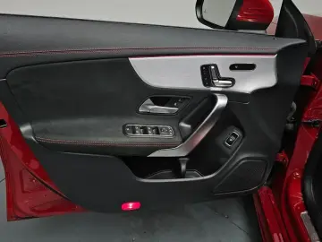2021 Mercedes-Benz CLA с пробегом 63 200 км