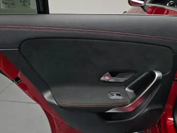 2021 Mercedes-Benz CLA с пробегом 63 200 км