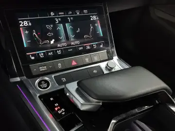 2021 Audi e-tron с пробегом 120 323 км