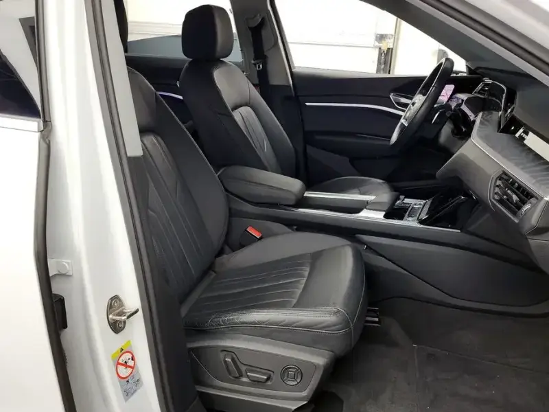 2021 Audi e-tron с пробегом 120 323 км