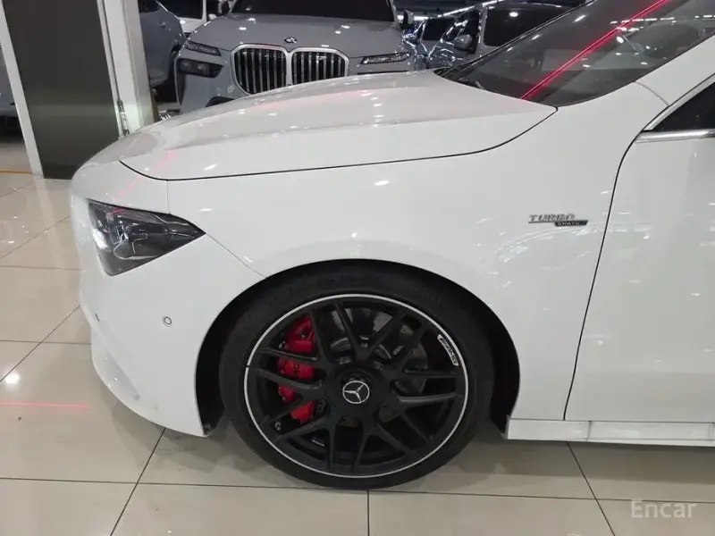 2025 Mercedes-Benz CLA с пробегом 421 км
