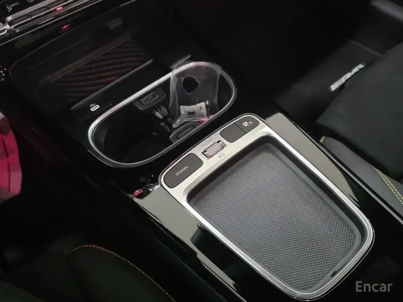 2025 Mercedes-Benz CLA с пробегом 421 км