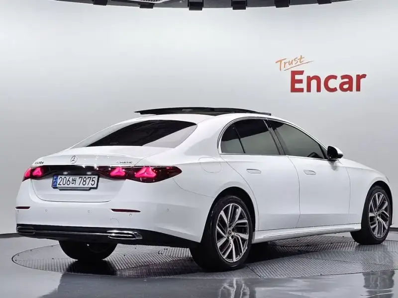 2024 Mercedes-Benz E-Класс с пробегом 58 201 км
