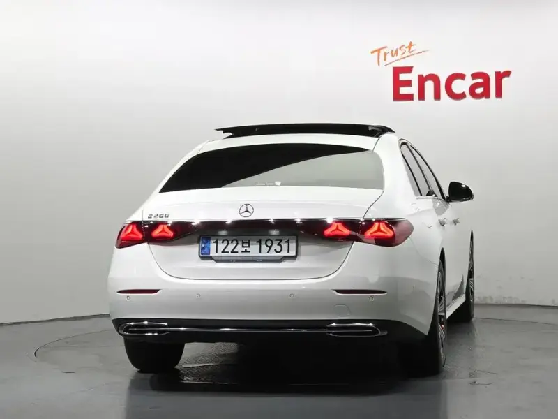 2025 Mercedes-Benz E-Класс с пробегом 8 535 км