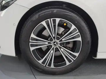 2025 Mercedes-Benz E-Класс с пробегом 8 535 км
