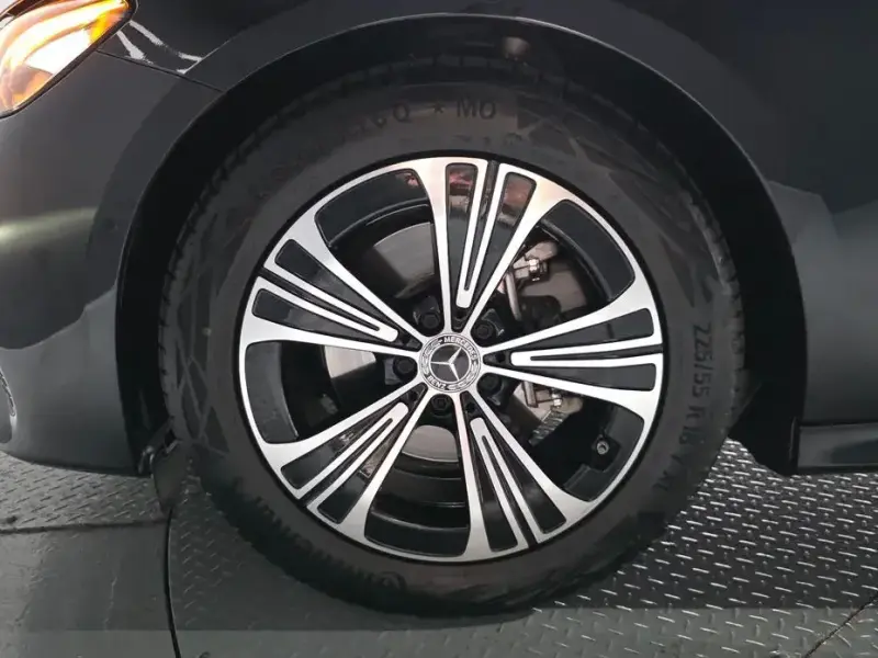 2025 Mercedes-Benz E-Класс с пробегом 6 954 км