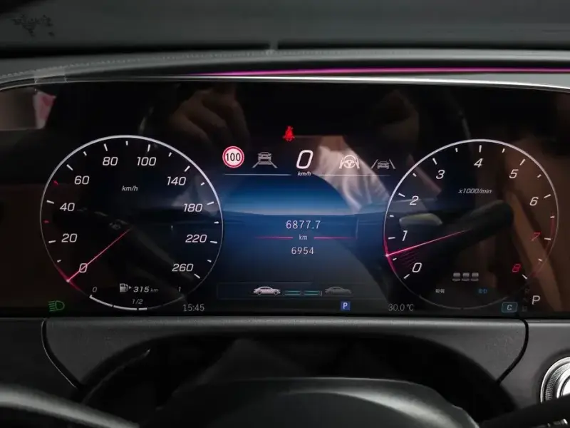 2025 Mercedes-Benz E-Класс с пробегом 6 954 км