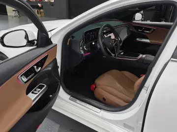 2025 Mercedes-Benz E-Класс с пробегом 8 535 км