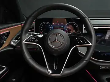 2025 Mercedes-Benz E-Класс с пробегом 6 954 км