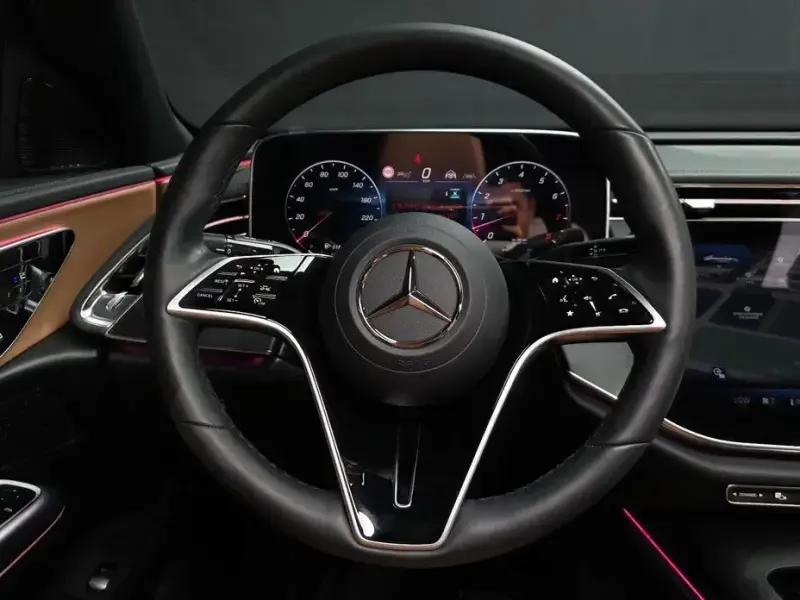 2025 Mercedes-Benz E-Класс с пробегом 6 954 км