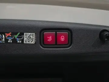 2025 Mercedes-Benz E-Класс с пробегом 8 535 км
