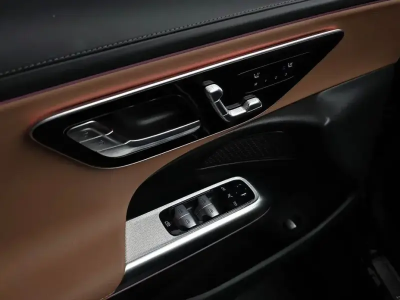 2025 Mercedes-Benz E-Класс с пробегом 6 954 км