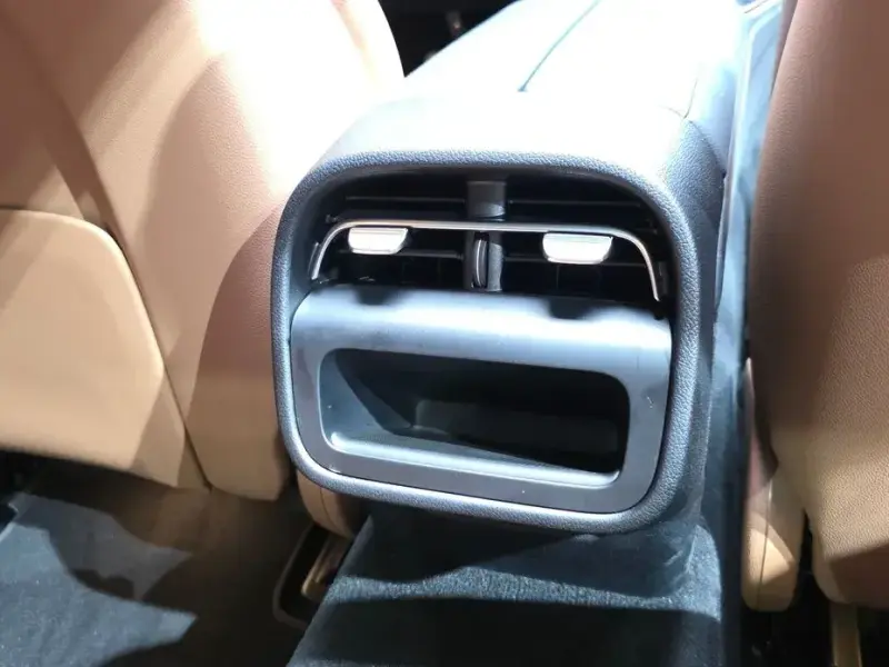 2025 Mercedes-Benz E-Класс с пробегом 6 954 км