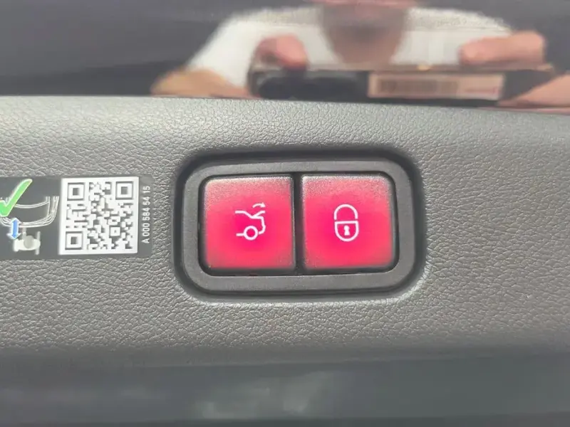 2025 Mercedes-Benz E-Класс с пробегом 6 954 км