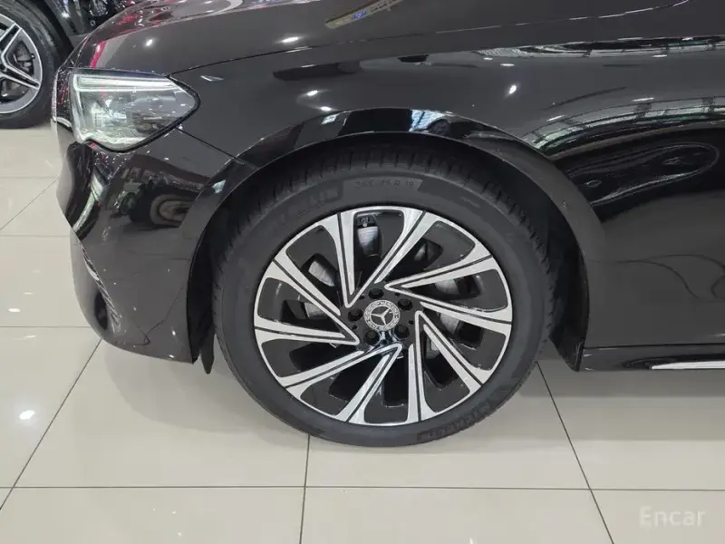 2024 Mercedes-Benz E-Класс с пробегом 44 716 км