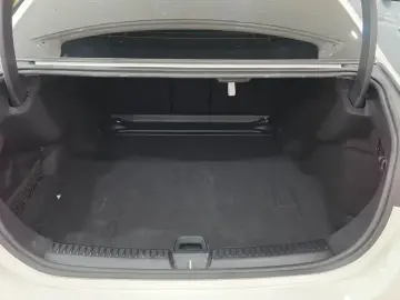 2024 Mercedes-Benz E-Класс с пробегом 28 662 км
