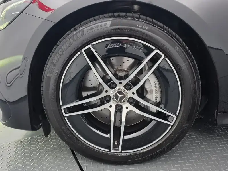 2024 Mercedes-Benz E-Класс с пробегом 32 801 км