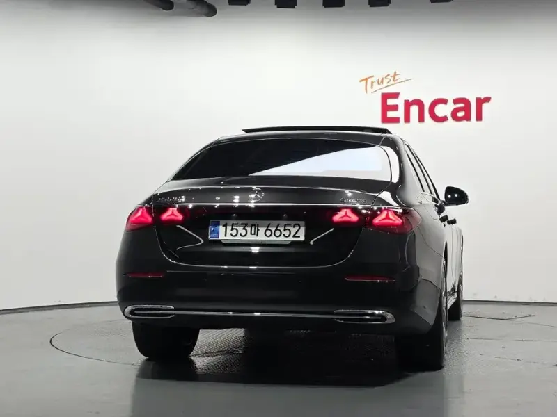 2024 Mercedes-Benz E-Класс с пробегом 13 635 км
