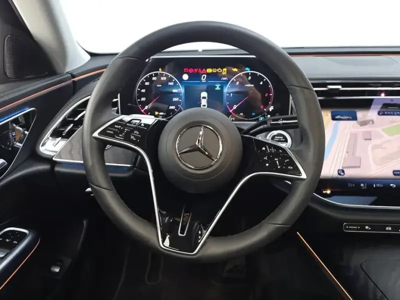 2024 Mercedes-Benz E-Класс с пробегом 13 635 км