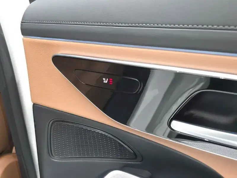 2026 Mercedes-Benz E-Класс с пробегом 5 077 км