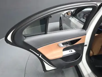 2026 Mercedes-Benz E-Класс с пробегом 5 077 км