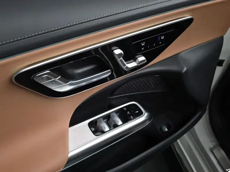 2026 Mercedes-Benz E-Класс с пробегом 5 077 км