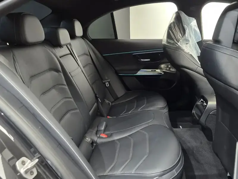 2024 Mercedes-Benz E-Класс с пробегом 27 786 км