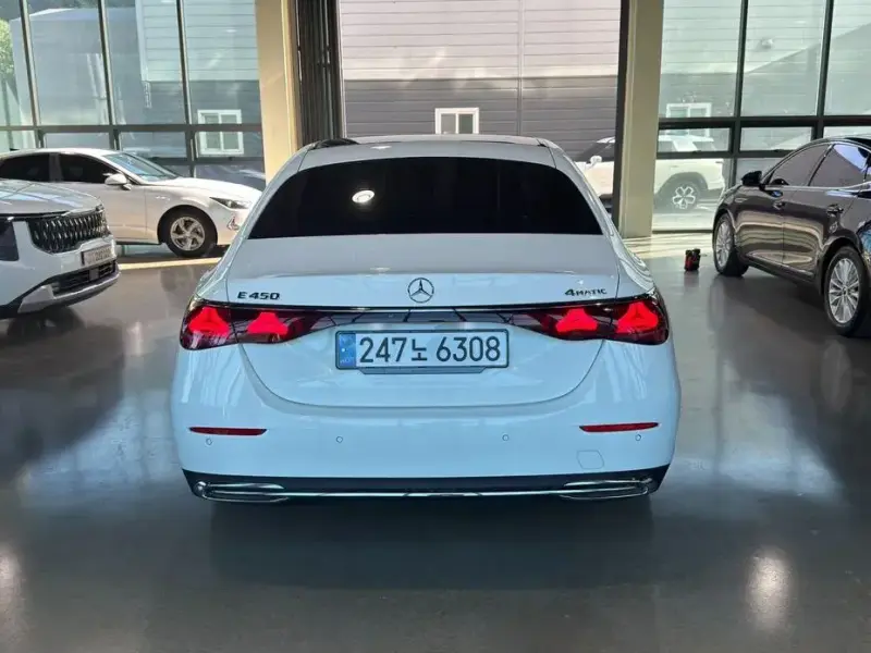 2024 Mercedes-Benz E-Класс с пробегом 17 203 км