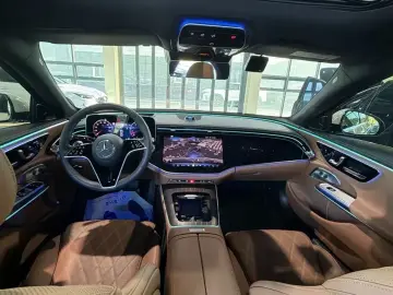 2024 Mercedes-Benz E-Класс с пробегом 17 203 км