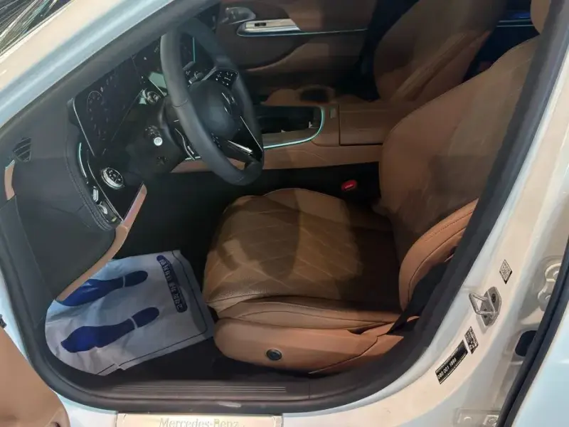 2024 Mercedes-Benz E-Класс с пробегом 17 203 км