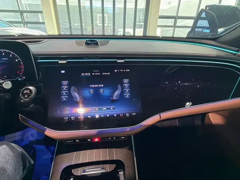2024 Mercedes-Benz E-Класс с пробегом 17 203 км