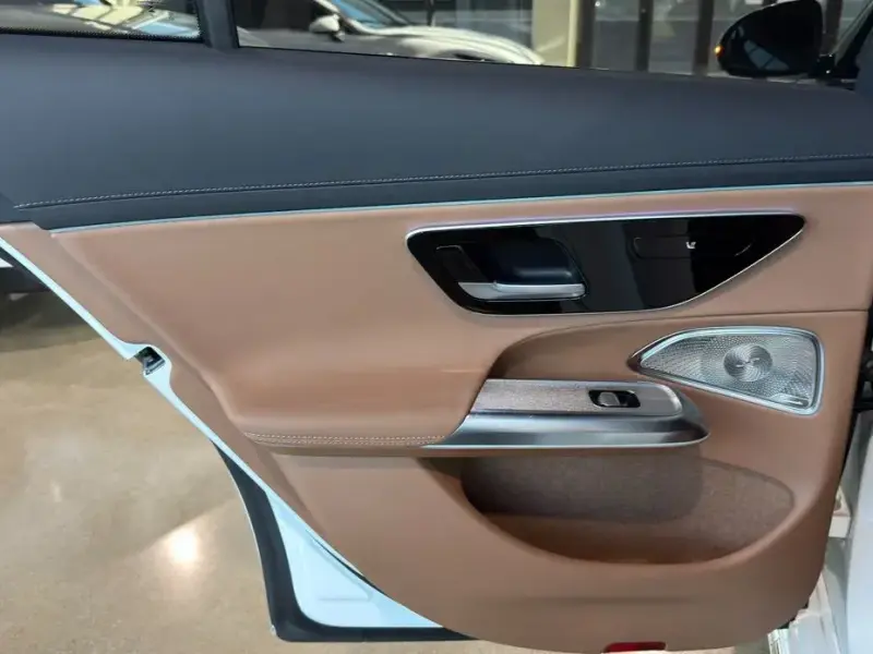 2024 Mercedes-Benz E-Класс с пробегом 17 203 км